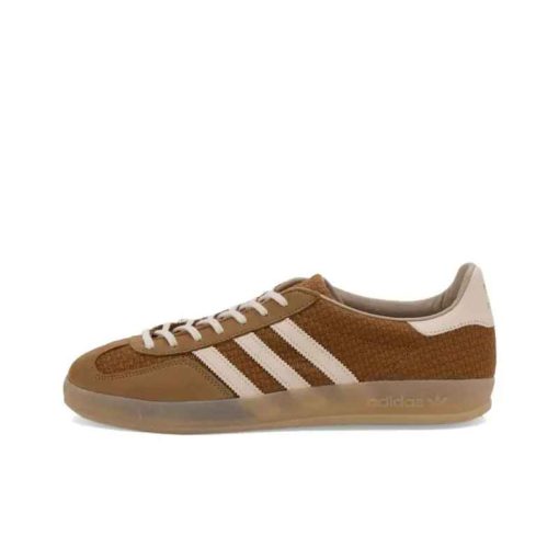 아디다스 오리지널스 GAZELLE 실내 스케이트보드화 로우탑 브라운 남성 JR8851